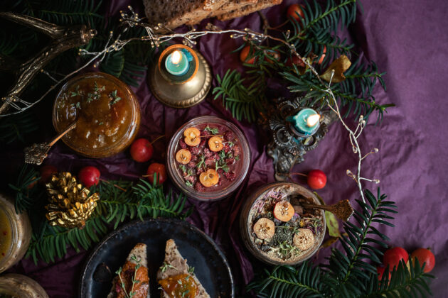 Skanios Kalėdos su Toli nuo Klasikos